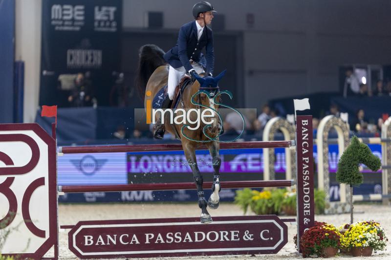 Maher Ben (GBR) riding Point Break_Verona_20241109_SS358124.jpg